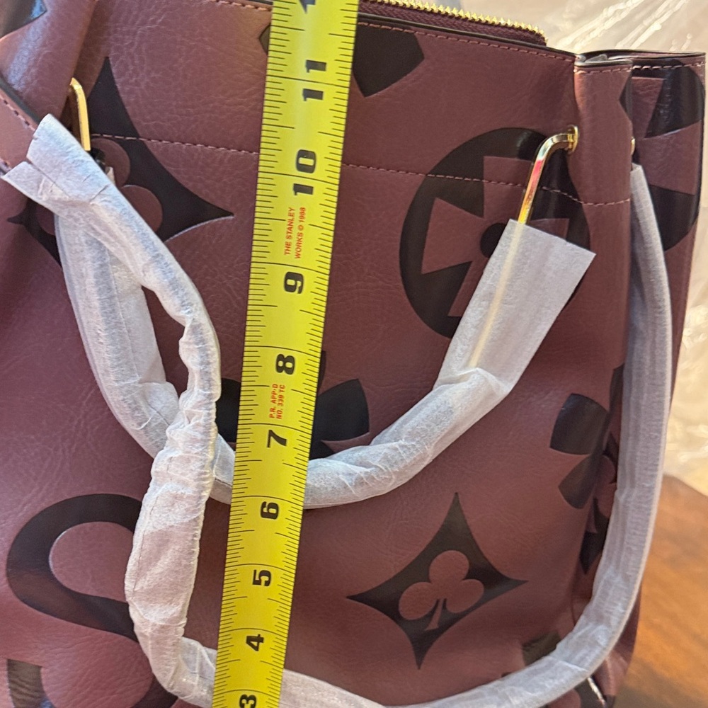 Elegant Plum Tote Bag with Black Accents - Picture 11 of 16